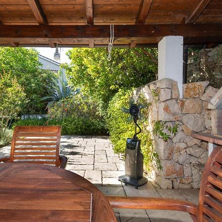 Apartment Portapisana Just 50M From The Beach Крк Екстер'єр фото