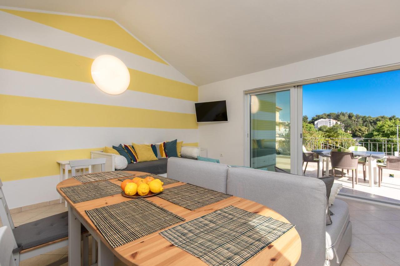 Apartment Portapisana Just 50M From The Beach Крк Екстер'єр фото