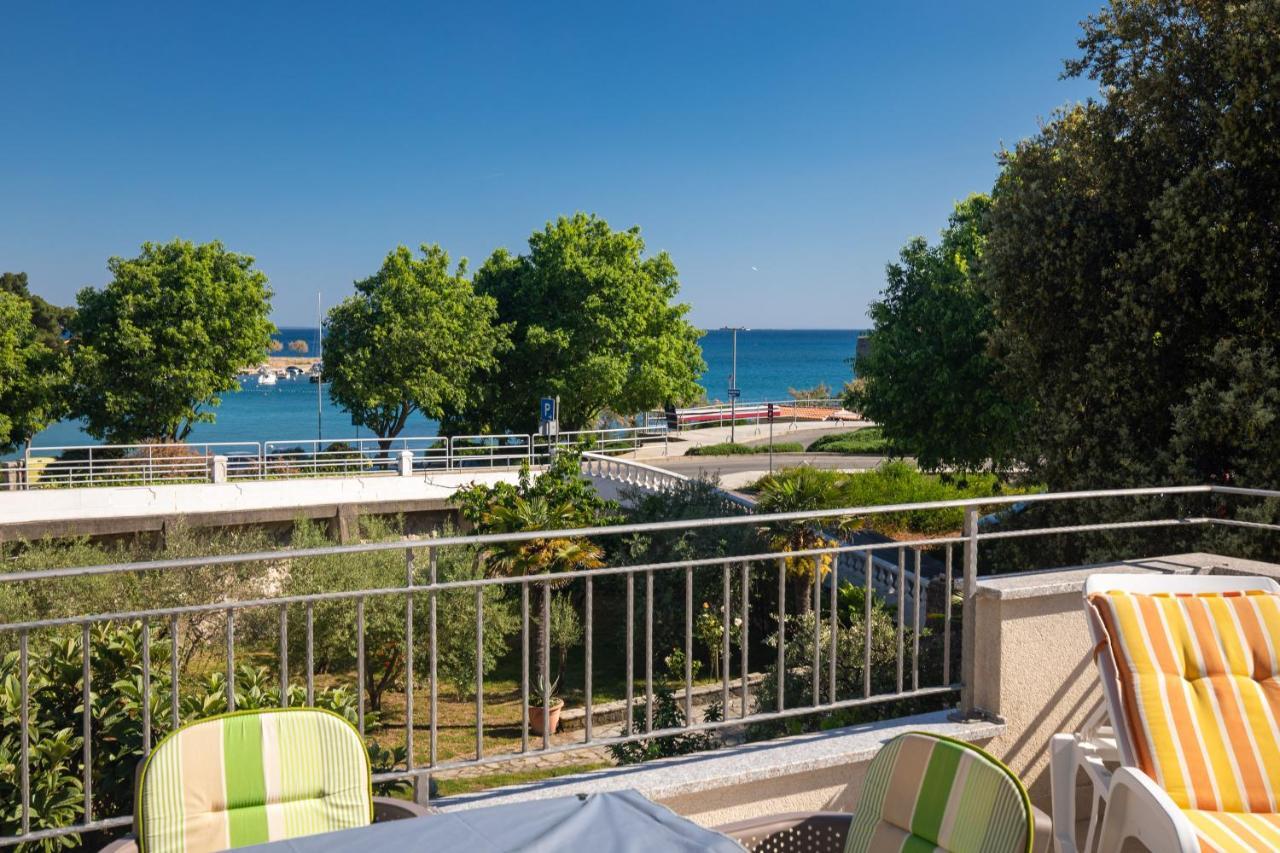 Apartment Portapisana Just 50M From The Beach Крк Екстер'єр фото