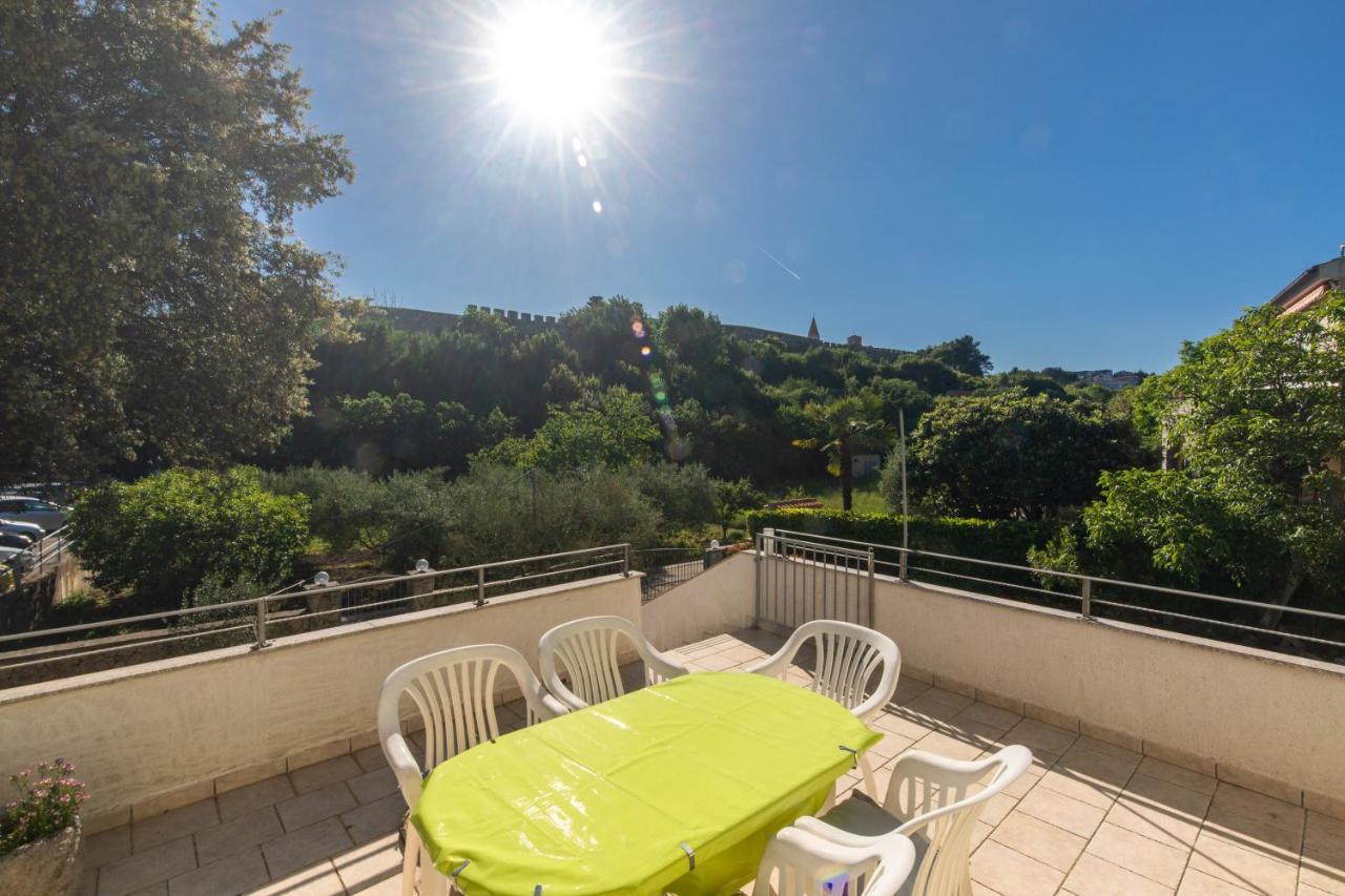 Apartment Portapisana Just 50M From The Beach Крк Екстер'єр фото